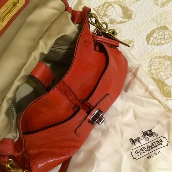 COACH®Flagship Chelsea Dowel Flap genuine leather Large Shoulder bag Orange - Picture 9 of 16